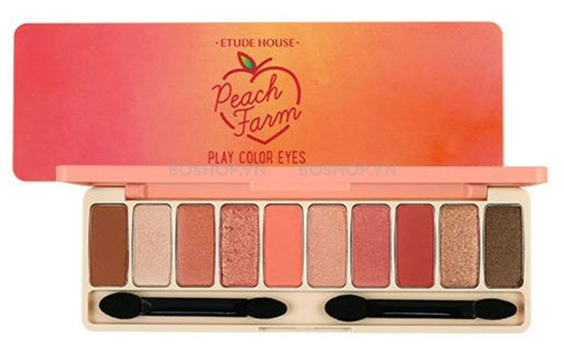 Bảng phấn mắt thiết kế gương soi cùng 2 cây cọ nhỏ cho bạn dễ dàng thực hiện 