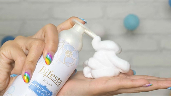 Sữa rửa mặt ngăn ngừa mụn đầu đen, giúp thu nhỏ lỗ chân lông