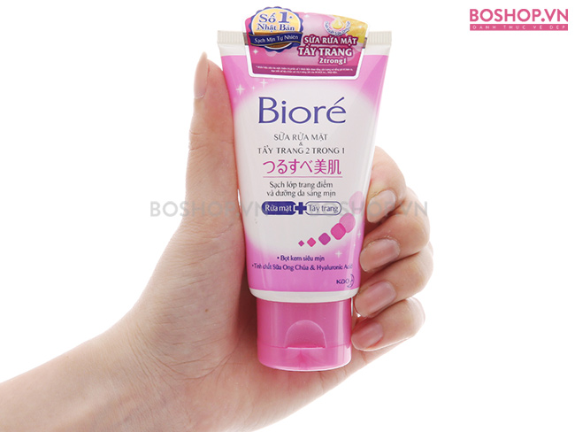 Sữa rửa mặt tẩy trang Bioré 2 In 1 50gr kết cấu dạng sữa mềm mại trên da