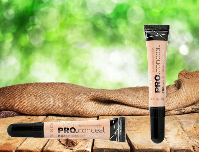 Che khuyết điểm L.A. Girl Pro Conceal Natural  giúp che phủ các vết thâm, tạo khối