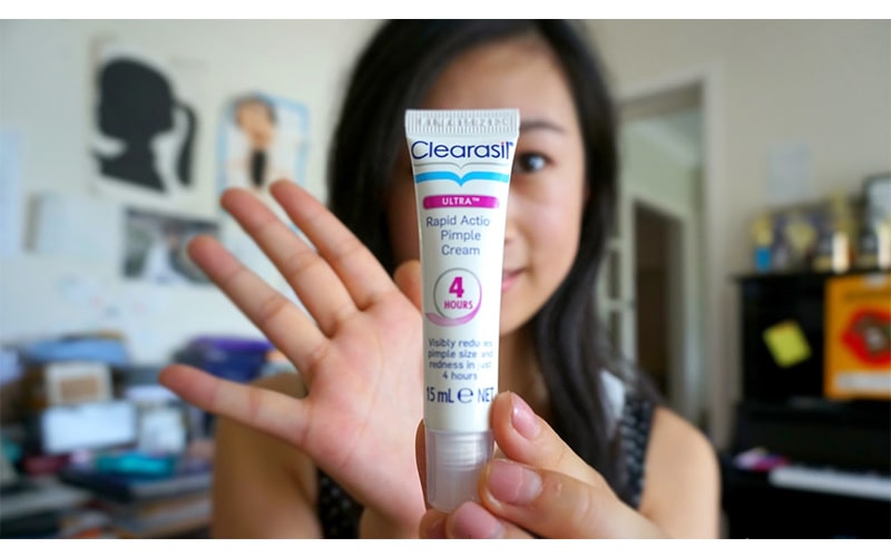 Kem trị mụn Clearasil Rapid Action Pimple Cream 15ml giúp mụn bớt đỏ và thu nhỏ nốt mụn
