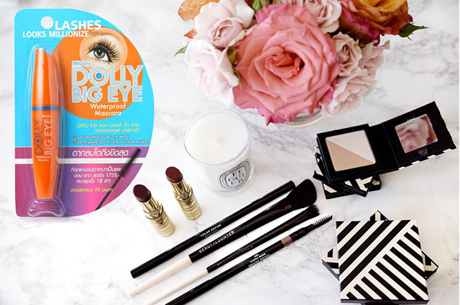 Mascara chống nước Mistine Dolly Big Eye Waterproof tông màu đen tự nhiên làm cho đôi mắt trở nên quyến rũ hơn