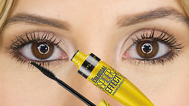 Mascara Maybelline The Colossal Spider Effect 222 giúp làm dày và dài mi