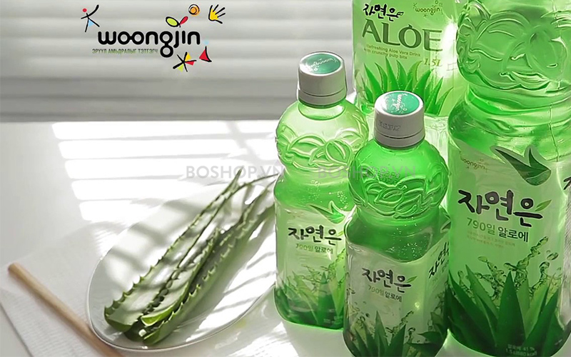 Nước nha đam Woongjin 1500ml là loại nước uống đến từ Hàn Quốc với thành phần hoàn toàn tự nhiên