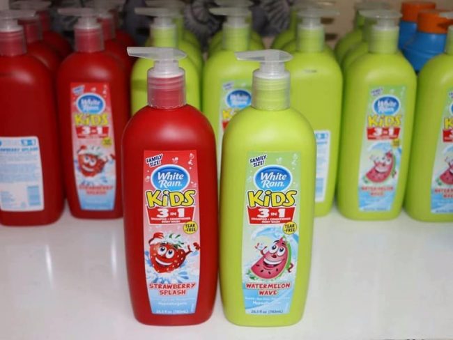 Sữa tắm gội xả cho trẻ em White Rain Kids 3 In 1 Watermelon 783ml mùi hương của dưa hấu dễ chịu thơm mát