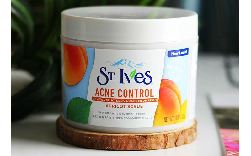 Tẩy da chết St.Ives Acne Control Apricot Scrub 283gr