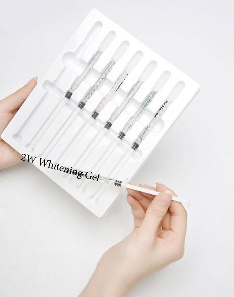 Thiết kế hình ống giúp điều khiển được lượng gel lấy ra dễ dàng