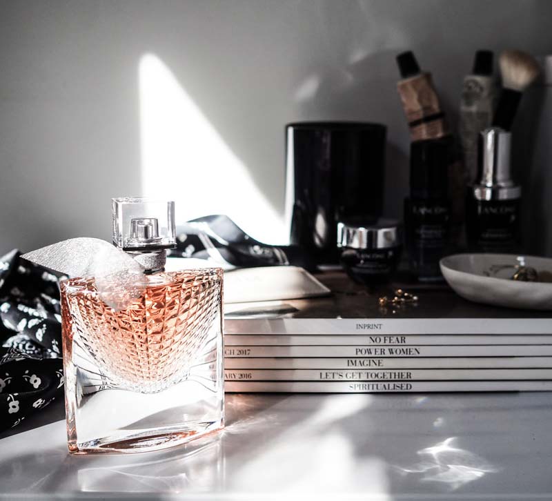 Thiết kế đơn giản nhưng sang trọng, cuốn hút của Lancôme La Vie Est Belle EDT