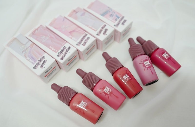 Peripera vẫn giữa nguyên bản hình dạng của thỏi son lọ mực truyền thống.