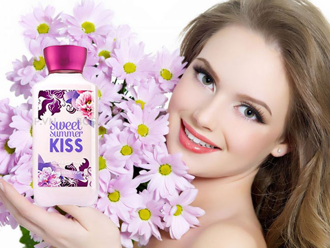 Hãy để Bath & Body Works Sweet Summer Kiss nuôi dưỡng làn da bạn