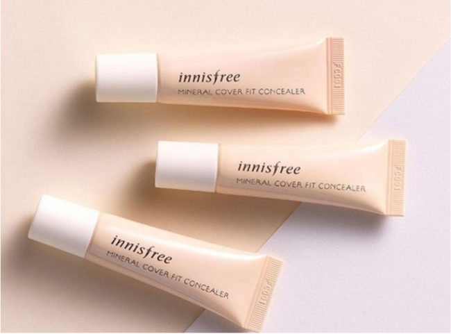 Che khuyết điểm Innisfree Mineral Cover Fit Concealer 01 dành cho da sáng