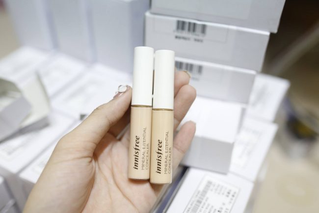 Che khuyết điểm Innisfree Mineral Essential Concealer 03