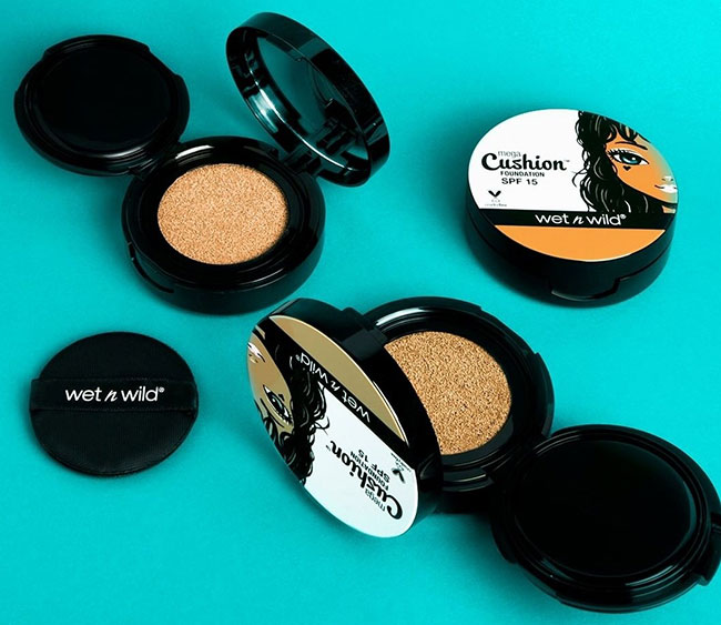 Cushion Wet N Wild Mega Cushion Foundation SPF 15 107A Creamy Ivory dành cho da ngã vàng