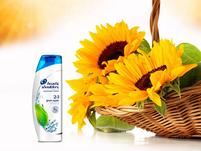 Dầu gội xả Head & Shoulders 2 In 1 Green Apple 400ml chiết xuất từ quả táo tươi mát cho cảm giác thư giãn