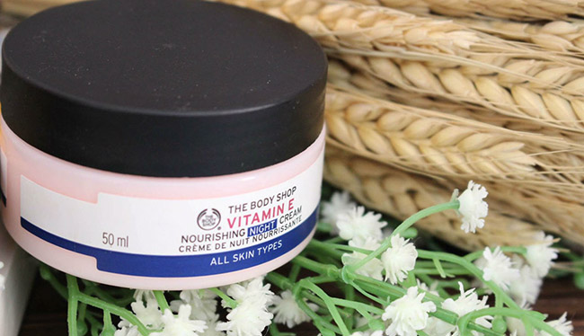 Kem dưỡng ban đêm The Body Shop Vitamin E Nourishing 50ml