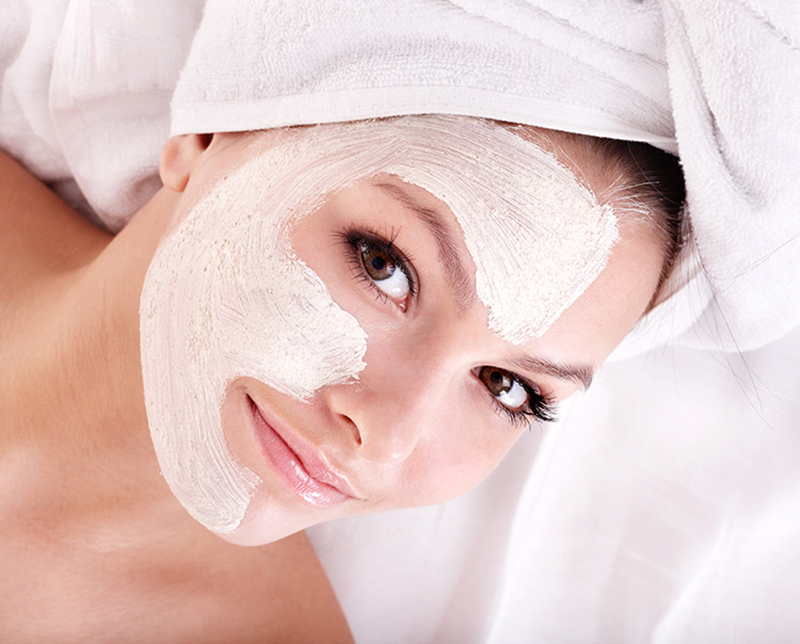Mặt nạ sữa dê cung cấp dưỡng chất nuôi dưỡng làn da trắng hồng rạng rỡ 
