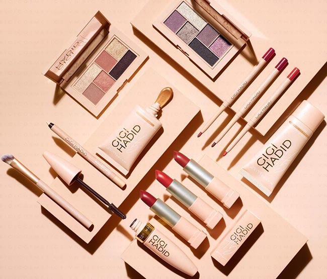 Phấn mắt 6 ô Maybelline Gigi Hadid GG16 Cool gồm 6 màu với sự kết hợp giữa màu lì và màu nhũ
