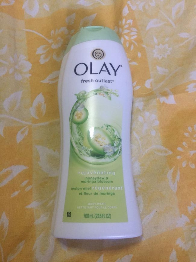 Sữa tắm Olay Honeydew & Moringa Blossom 700ml thích hợp cho mọi loại da