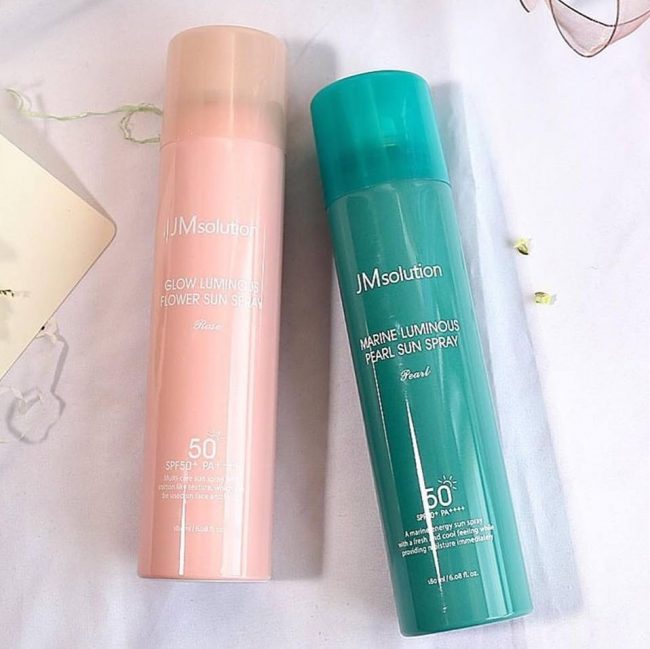 Xịt chống nắng JM Solution Glow Luminous Rose SPF 50+ 180ml cân bằng độ pH cho da, cung cấp độ ẩm