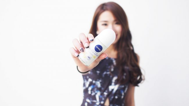 Lăn khử mùi Nivea Extra White & Firm Q10 50ml