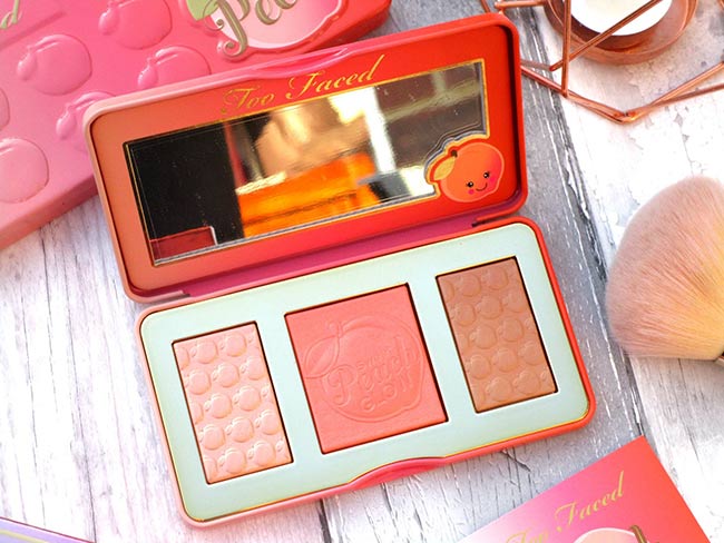 Má hồng Too Faced Sweet Peach Glow Infused Highlighting