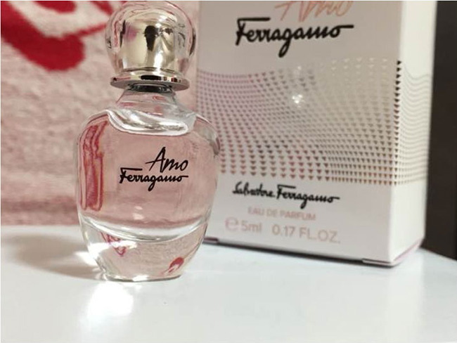 Nước hoa nữ Salvatore Ferragamo Amo EDP 5ml nhóm hương: Hương thơm hoa cỏ phương Đông