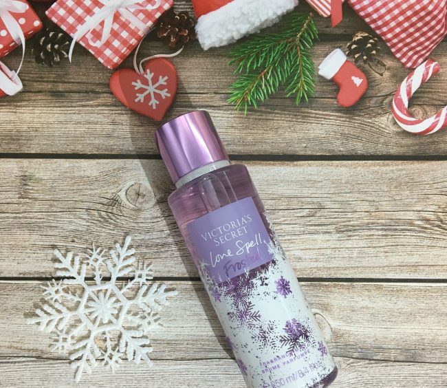 Xịt thơm Body Victoria’s Secret Love Spell Frosted 250ml hương thơm quyến rũ nhẹ nhàng mang lại sang trọng và quý phái