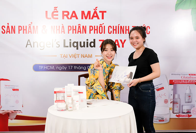 Mừng BOSHOP là đại lý chính của Angel's Liquid giao lưu nữ diễn viên nổi tiếng SEO HAE WON