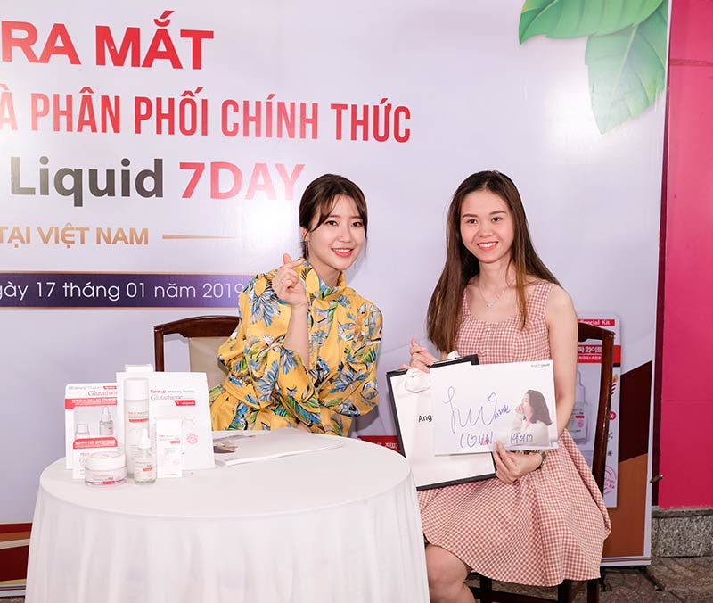 Mừng BOSHOP là đại lý chính của Angel's Liquid giao lưu nữ diễn viên nổi tiếng SEO HAE WON